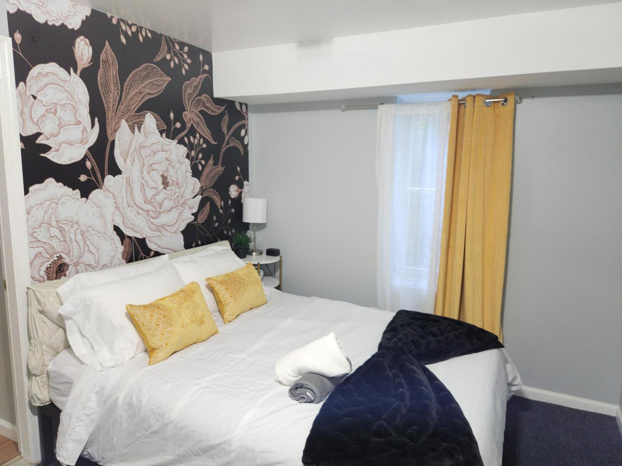 Entire 2-Bed Private Apt - Ewr/Nyc/Outlet Mall ニューアーク エクステリア 写真